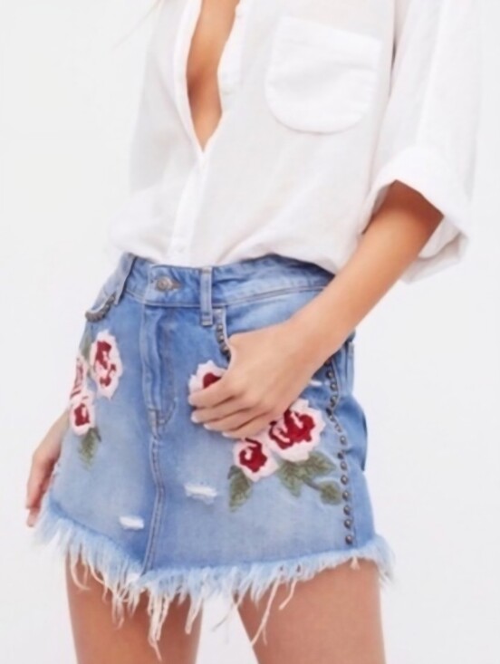 Free People Dresses & Skirts - Free People Denim Mini Skirt Wild Rose Embroidered Size 24 Waist Festival EUC